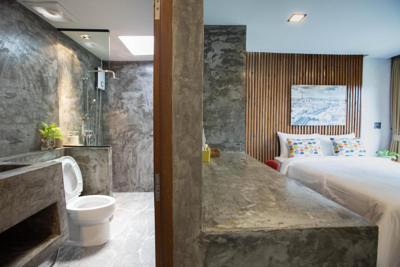 In My Place Cafotel Khlong Thom Esterno foto